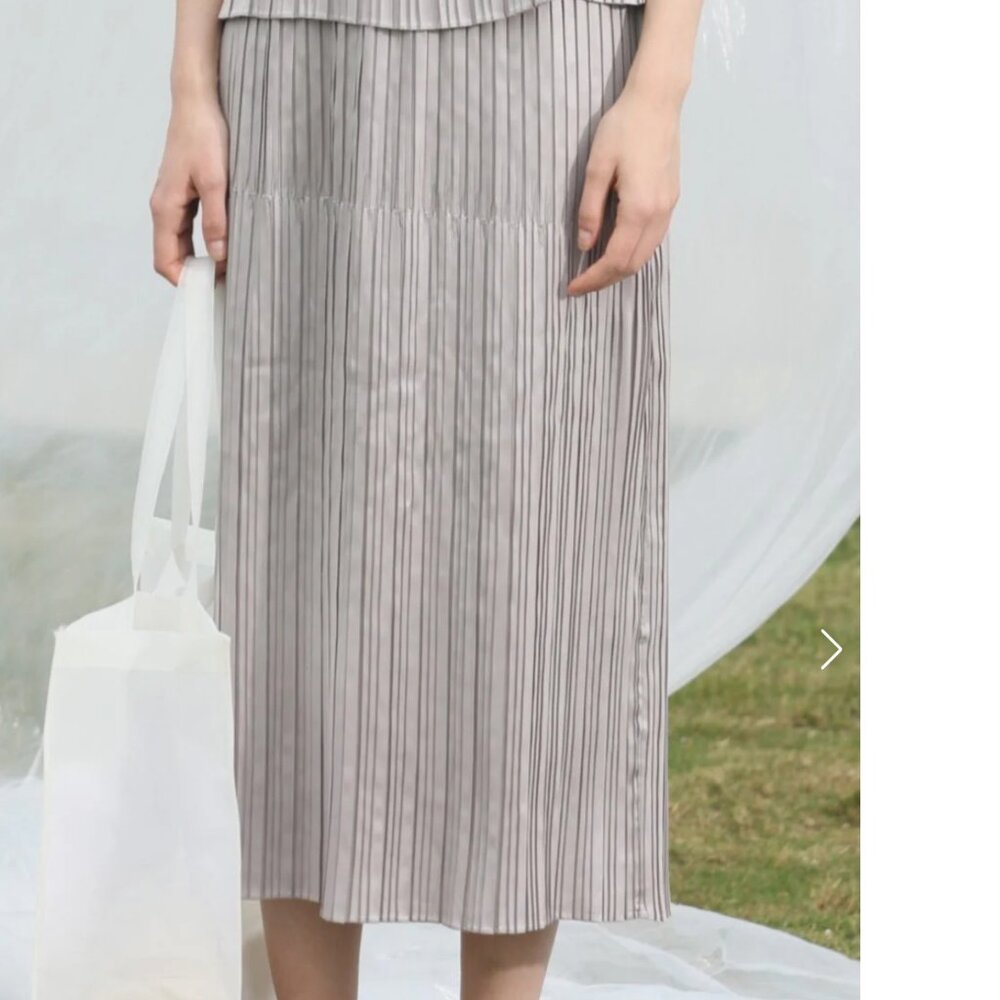 LINDONG | Brie Gray Pleated Skirt